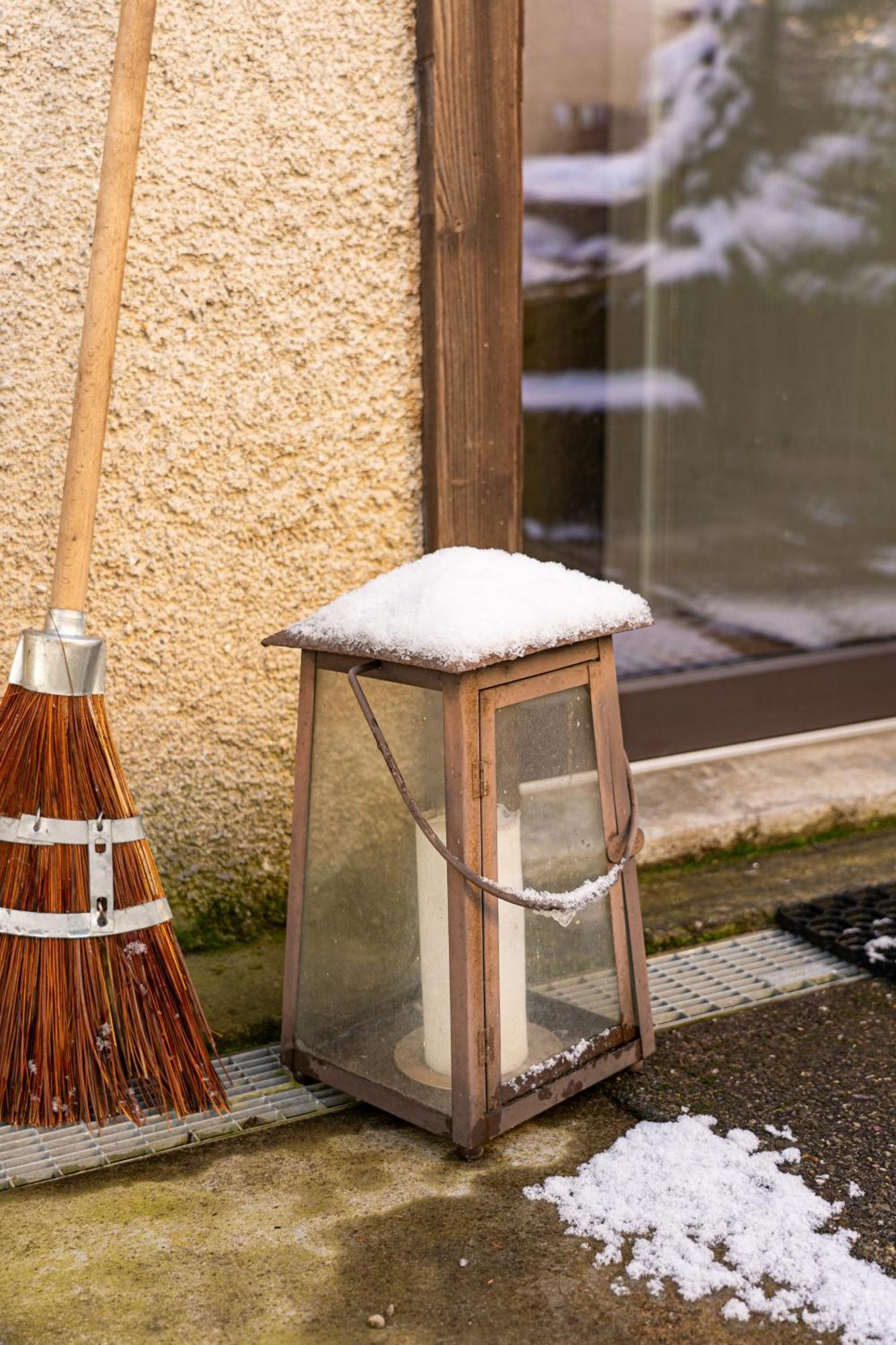 Tiny House Chez Claudine - Relaxen, Workspace, Naehe Thermen, Netflix, Free Parking & Wifi Brugg (Aargau) Exterior foto